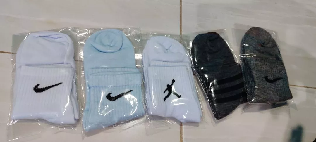 Kaos Kaki Sport Pendek Pria Wanita Anti Bau - Foto ulasan pembeli