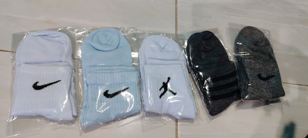 Kaos Kaki Sport Pendek Pria Wanita Anti Bau - Foto ulasan pembeli
