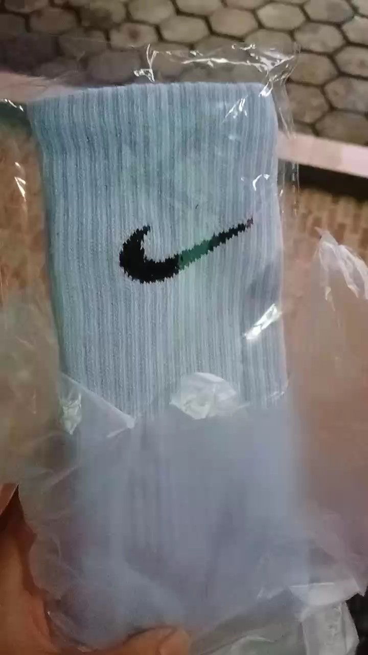 Kaos Kaki Sport Premium Lembut Nyaman Adem - Foto ulasan pembeli