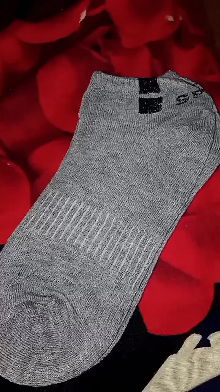 Kaos Kaki Unisex Sport Garis Breathable Spandek - Foto ulasan pembeli