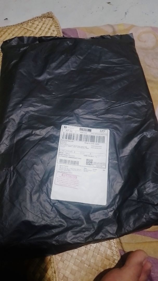 Foto ulasan pembeli 4tbahrudin, varian Hitam