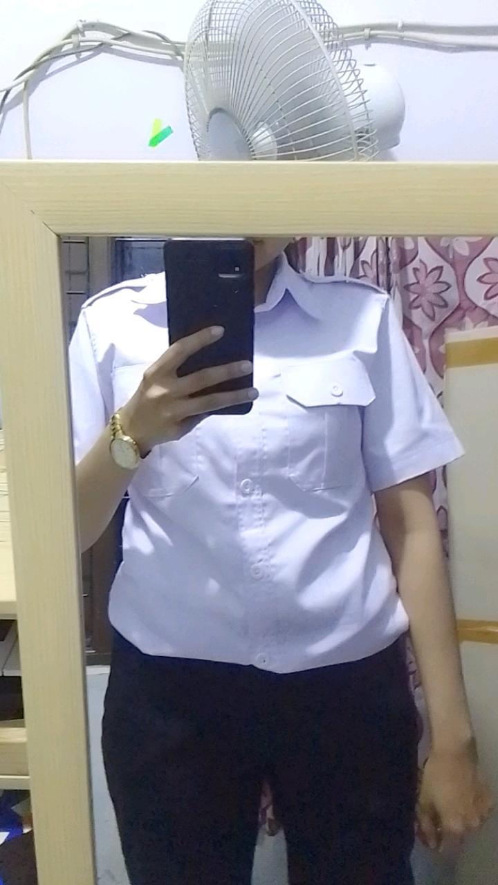 Foto ulasan pembeli nelianggrekmurni, varian TANGAN PENDEK,S