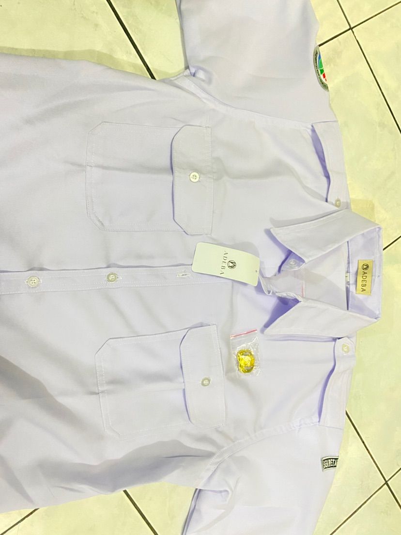 KEMEJA KERJA PUTIH - Kemeja PDH Putih Pria Nyaman Dipakai, Adem, dan Elegan - foto 2 dari 10, finishwidiastuty