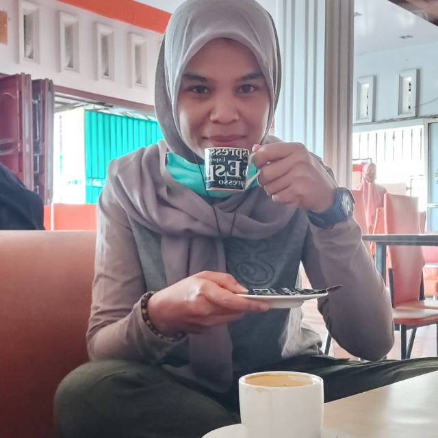 Foto ulasan pembeli eva_de_mahong, varian Krem,M, Putih,M