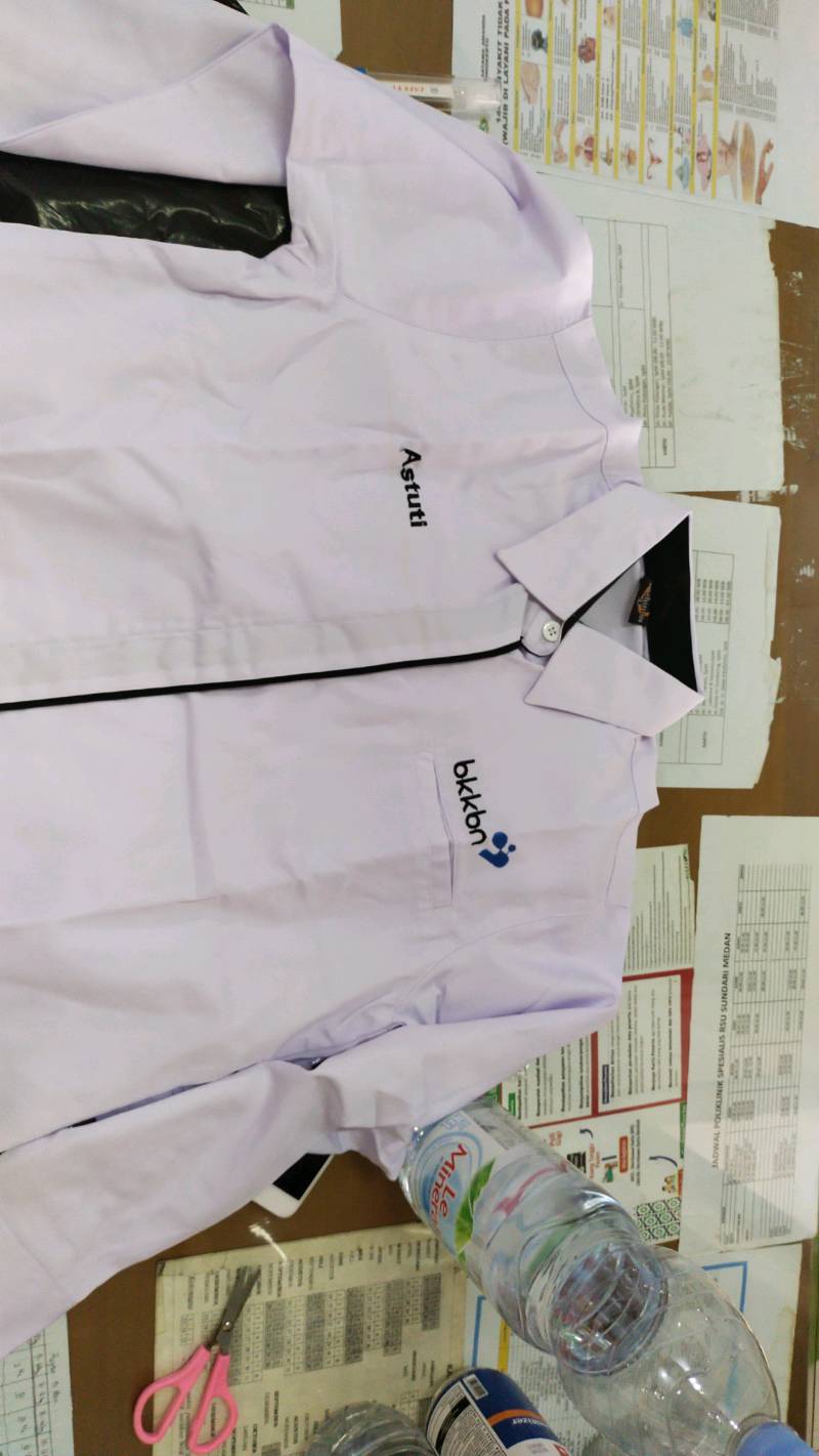 Foto ulasan pembeli astimancyung, varian List Hitam Pjg Cewe,L
