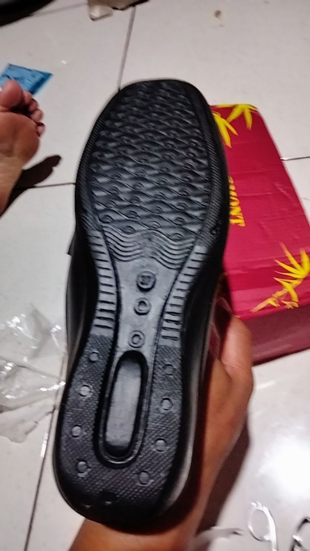 Kickers Sepatu Pantofel Wanita Slip-On Hitam - foto 7 dari 10, rohmawatirohmawati246