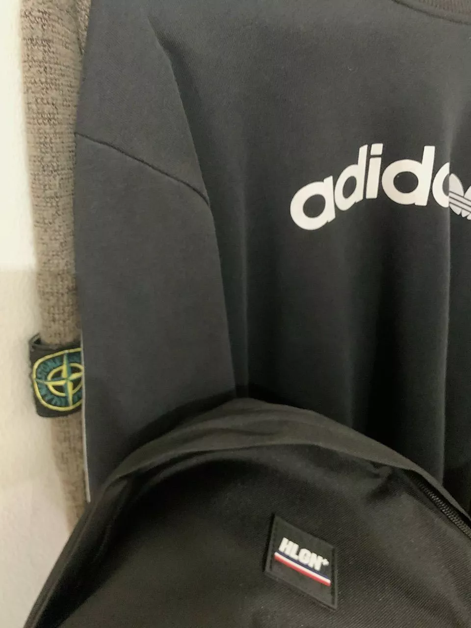 HOOLIGANS Bag Gullit Tape Paisley Black - Foto ulasan pembeli