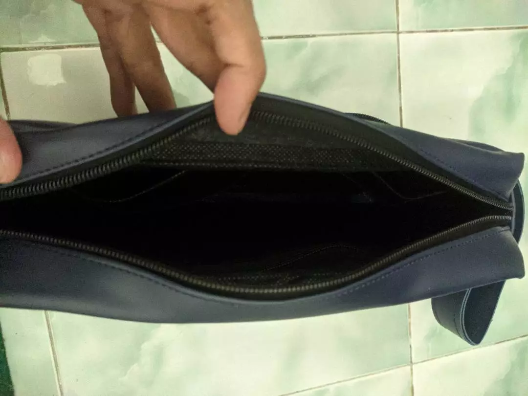 Handbag Pria Wanita Unisex Kulit Sintetis Elegan - Foto ulasan pembeli