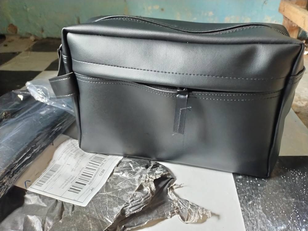 Handbag Pria Wanita Unisex Kulit Sintetis Elegan - Foto ulasan pembeli