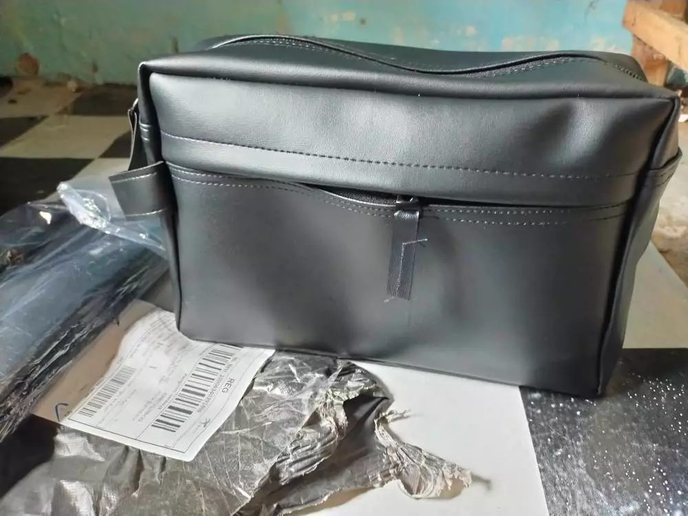 Handbag Pria Wanita Unisex Kulit Sintetis Elegan - Foto ulasan pembeli