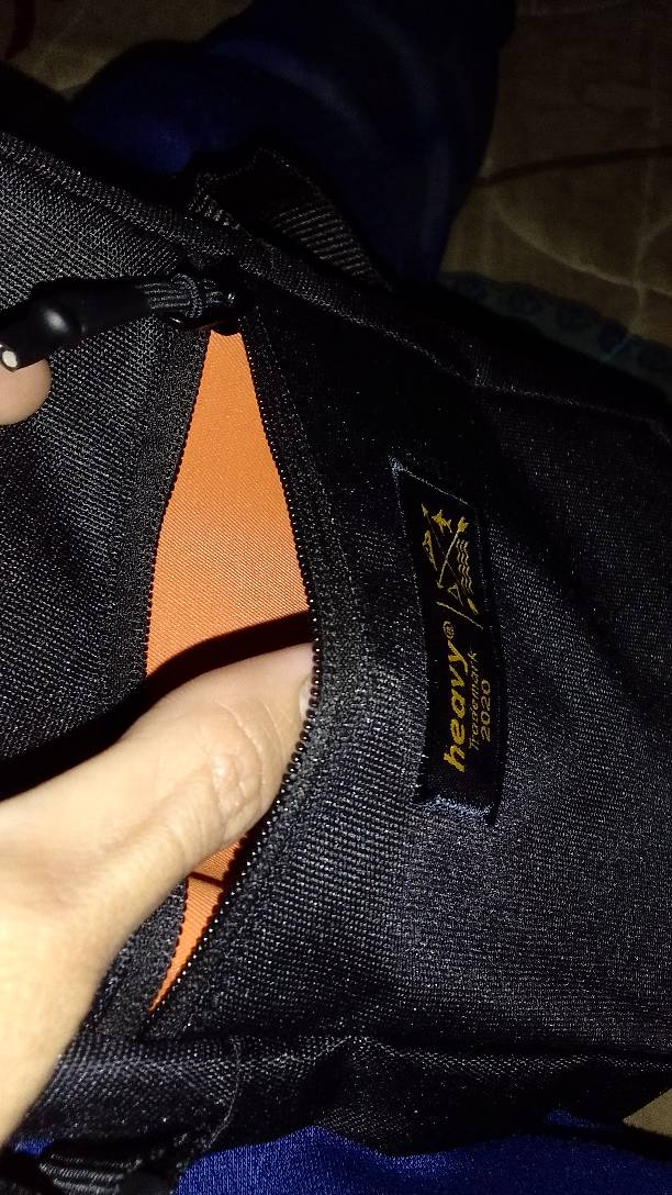Heavy Slingbag Original - Tas Selempang Bahu Pria Sling Bag Mini Tas Pria Kasual Pouch - Foto ulasan pembeli