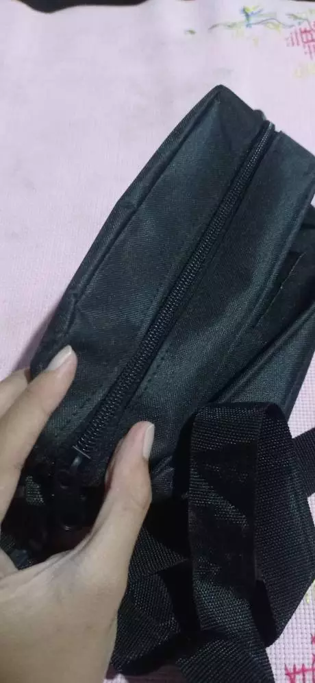 Highmore Slingbag Unisex Hitam Cordura Stylish - Foto ulasan pembeli