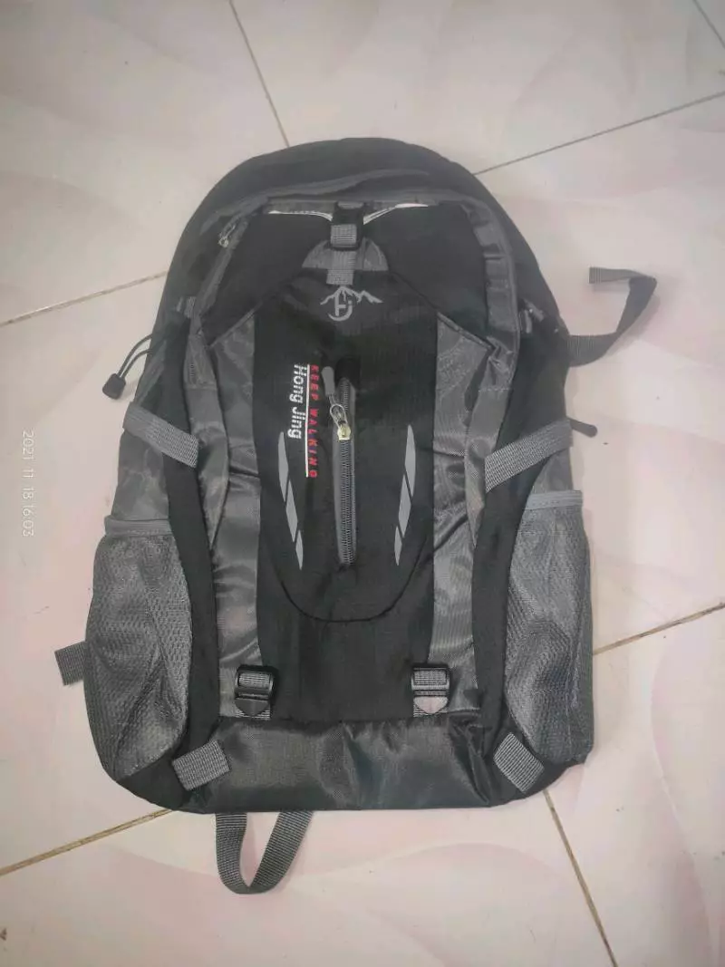 HIGHLAND Tas Ransel Pria Anti Air 36L Outdoor - Foto ulasan pembeli