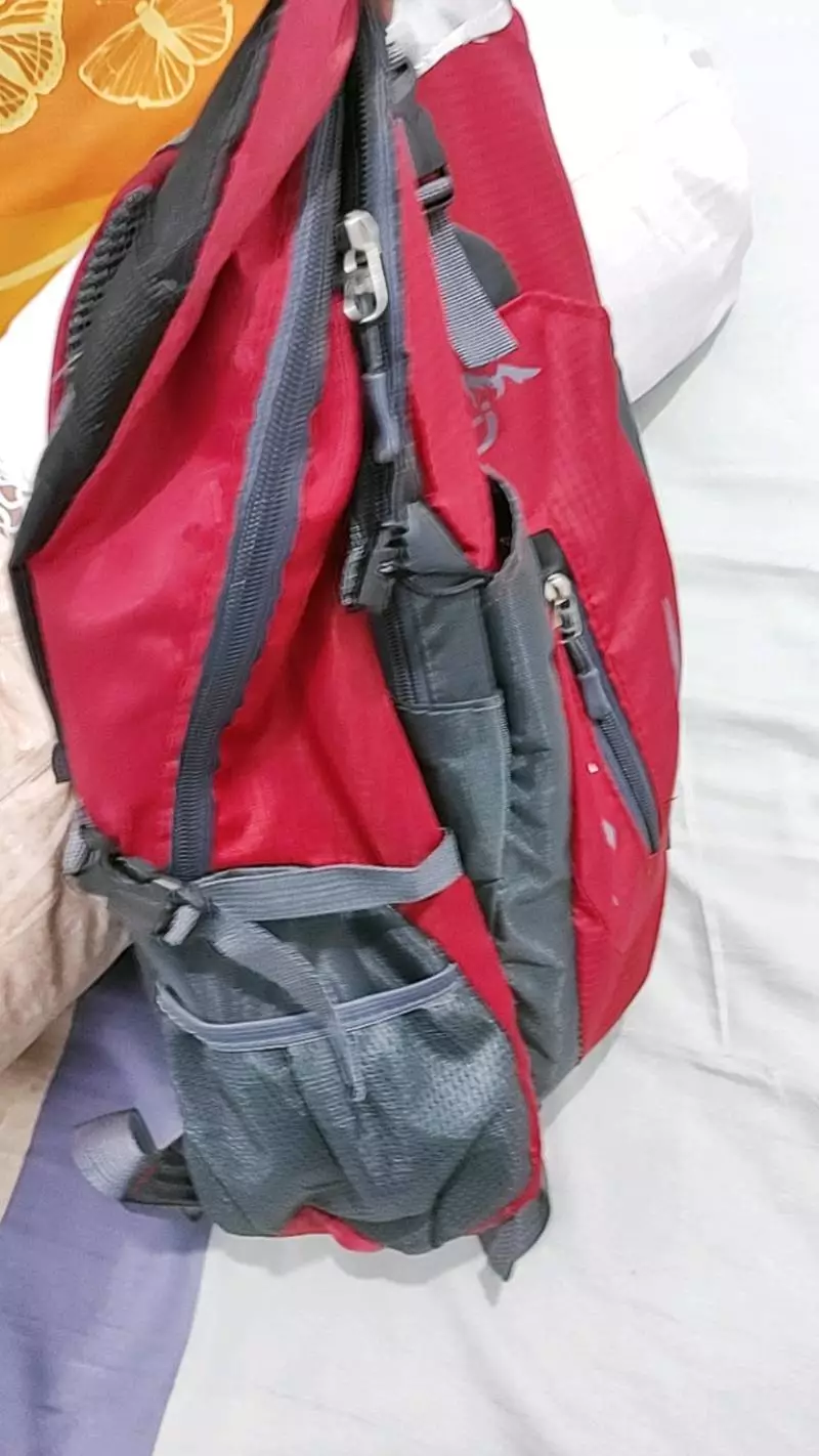 HIGHLAND Tas Ransel Pria Anti Air 36L Outdoor - Foto ulasan pembeli