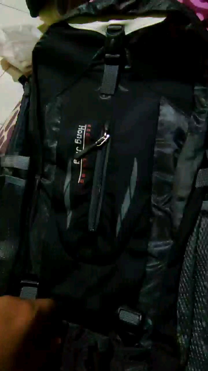 HIGHLAND Tas Ransel Pria Anti Air 36L Outdoor - Foto ulasan pembeli