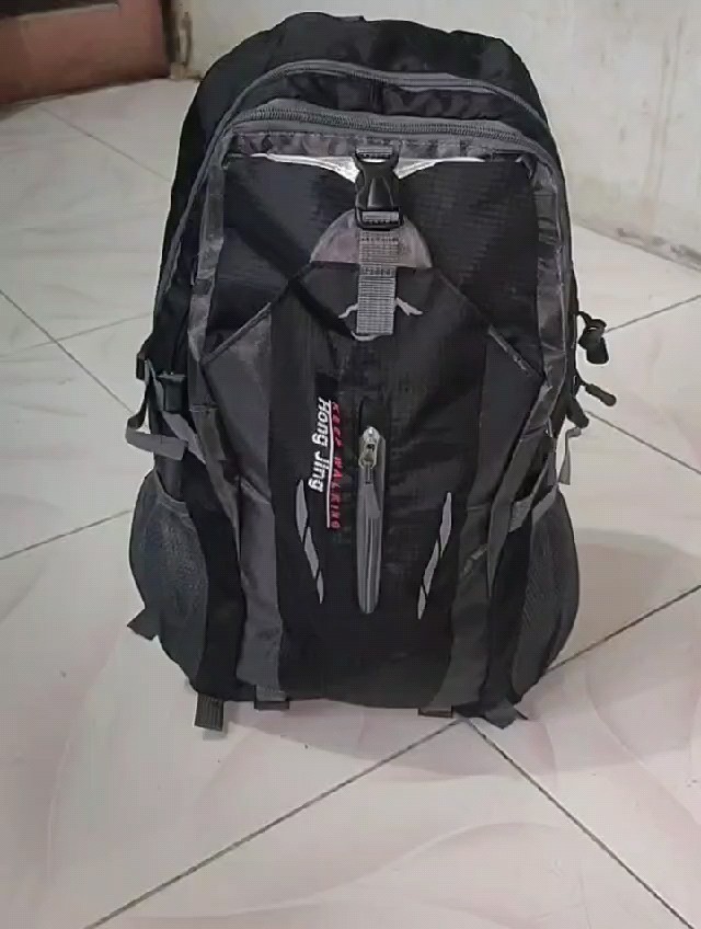 HIGHLAND Tas Ransel Pria Anti Air 36L Outdoor - Foto ulasan pembeli