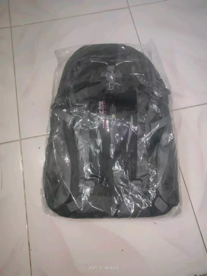 HIGHLAND Tas Ransel Pria Anti Air 36L Outdoor - Foto ulasan pembeli
