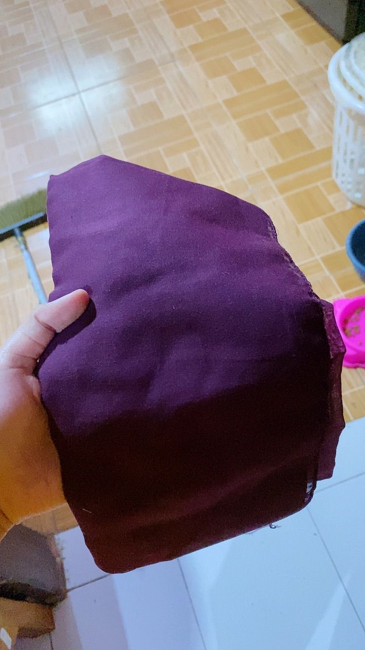 Foto ulasan pembeli thecaaprilia, varian Burgundy