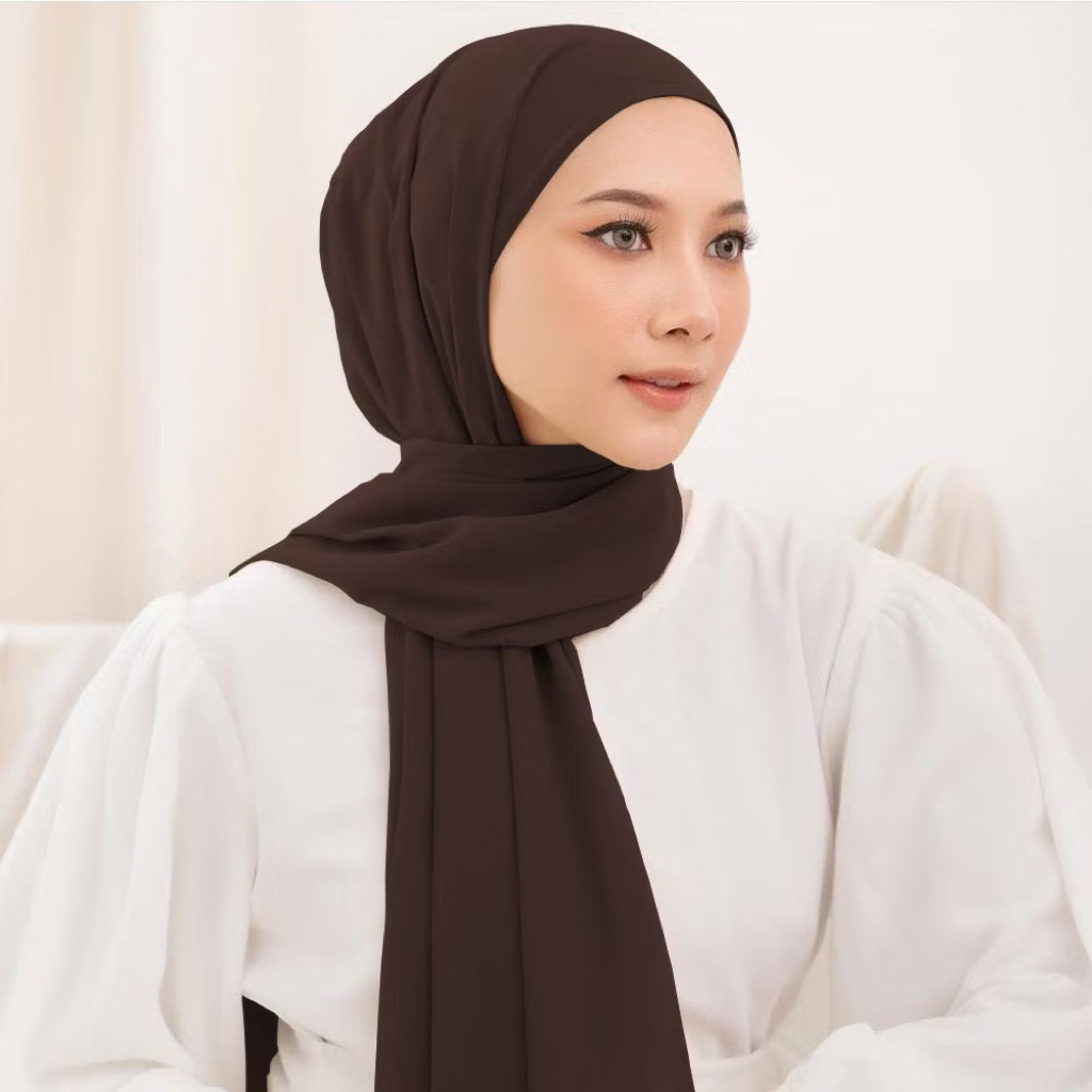 HIJAB/PASMINA CERUTY BEBYDOOL PREMIUM/PASMINA MELEYOT BESSELER/PASMINA VIRAL 180X75 / Pashmina Ceruty babydl Doll Premium - foto 1 dari 10