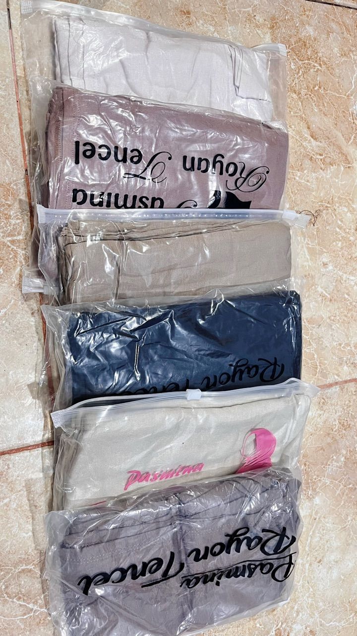 HIJAB"PASMINA KAOS RAYON TENCEL QUALITY PREMIUM (FREE POUCH) - foto 7 dari 10, masyitohahluljannata