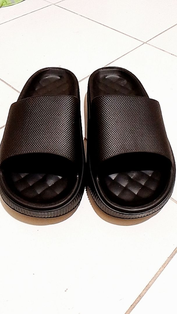 Hilo's - Sandal Selop Pria Polos Empuk Karet EVA - foto 3 dari 10, aditya543