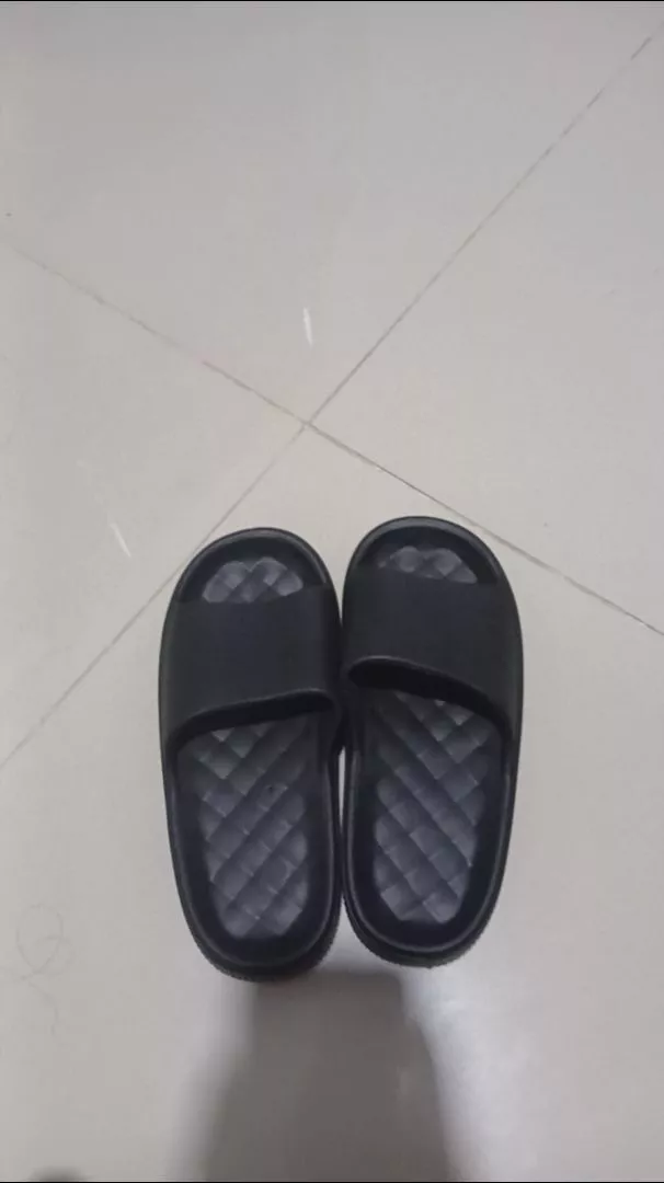 Foto ulasan pembeli halo.al, varian Hitam,39/40