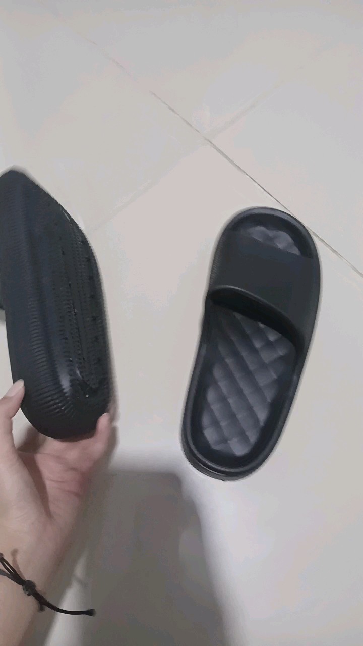 Foto ulasan pembeli halo.al, varian Hitam,39/40