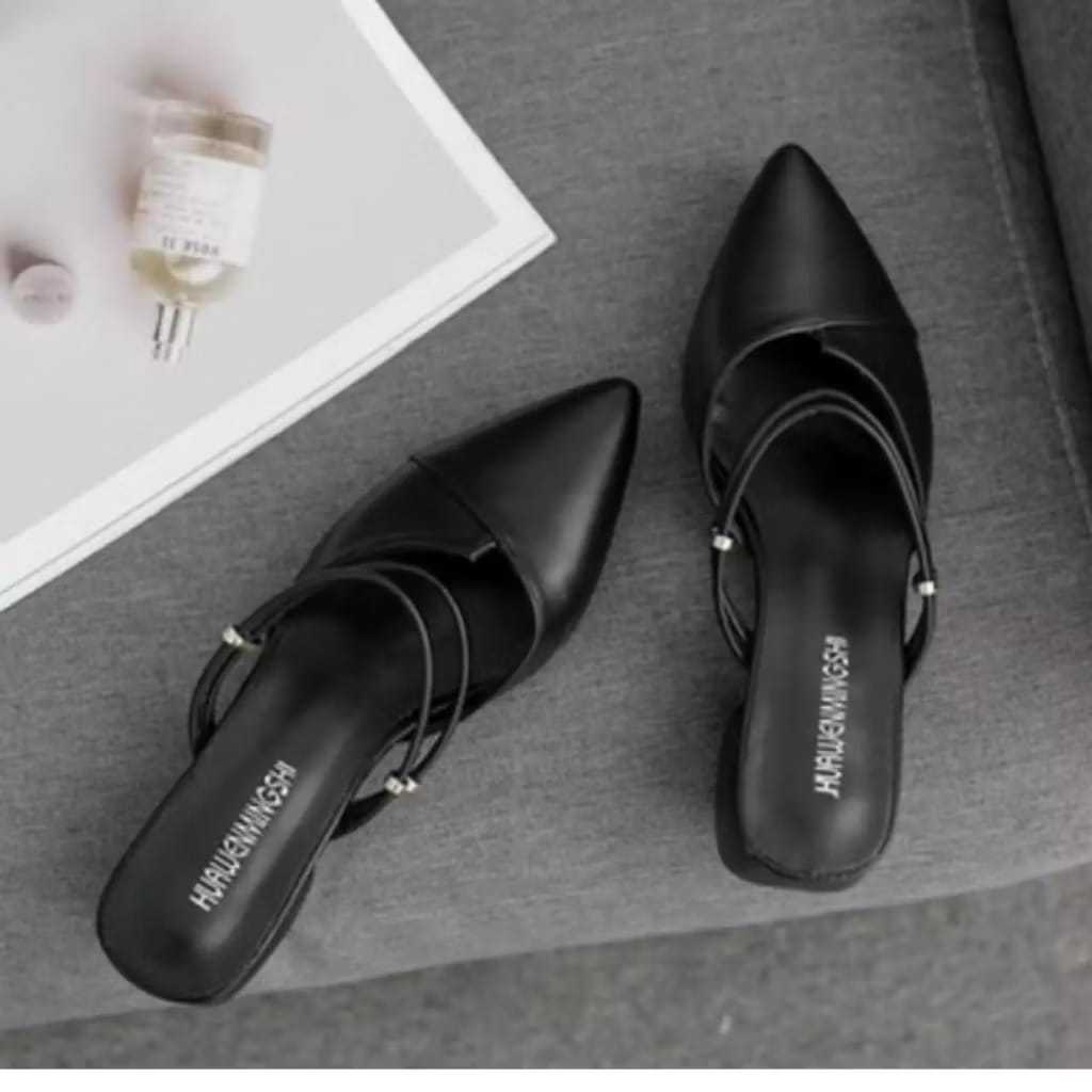 HSS - Sandal Hak Tahu 3cm Sintetis Hitam/Cream - foto 6 dari 10, Home shoes store