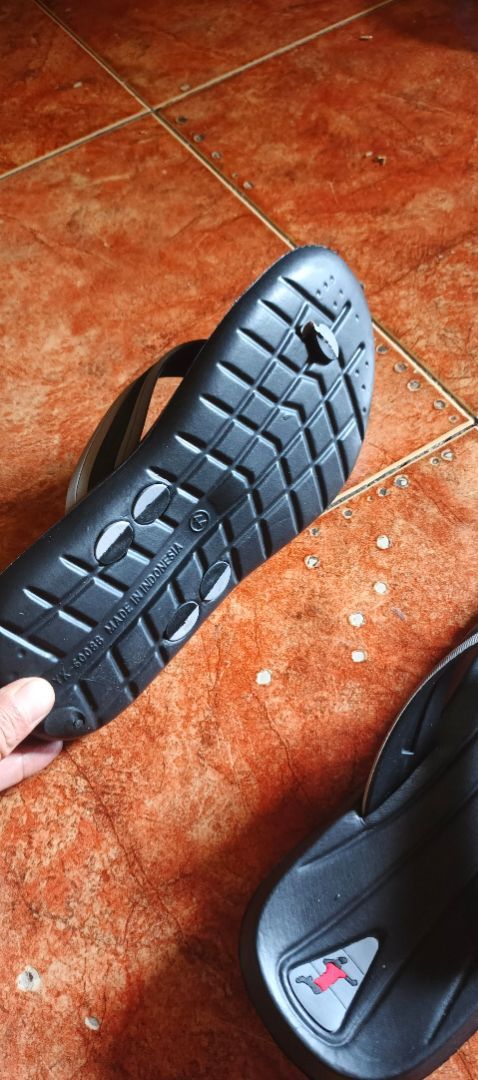 INKAYNI Simply Sandal Jepit Pria Dan Anak Laki Size 30-44 Flip Flop Bahan Karet Empuk Anti Slip Sandal Jepit Swallow Pria Sandal Selop Pria Karet Eva Tebal Sandal Swallow Sandal Jepit Sandal Cowok - foto 10 dari 10, nelisreyhan