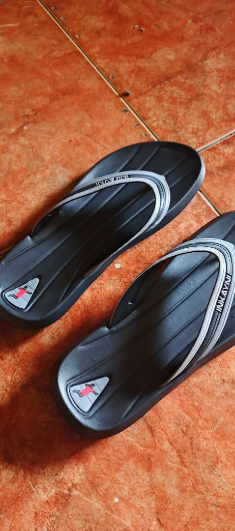 Foto ulasan pembeli solp4t, varian Hitam,44