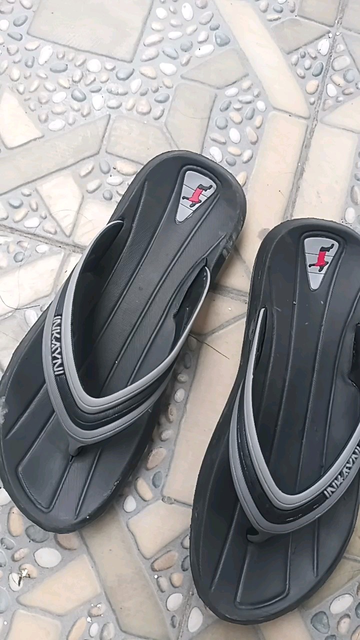 Foto ulasan pembeli p*****9, varian Hitam,43