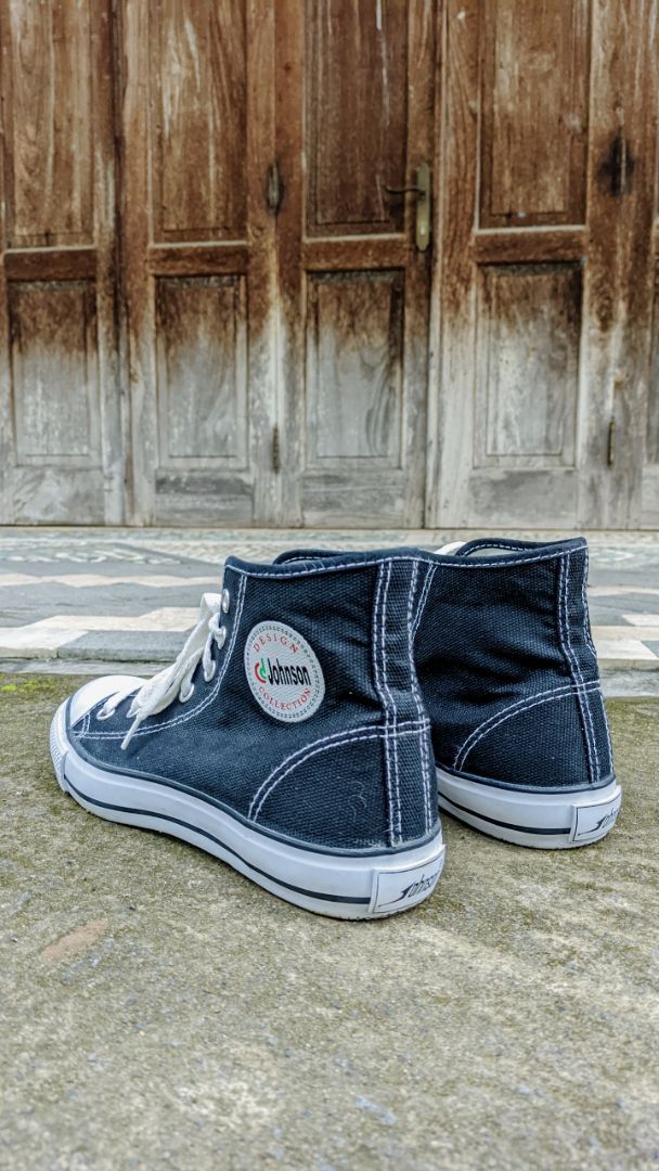 Johnson Basic HighCut (HC) Black White | Sepatu Sekolah Perempuan Laki-Laki Awet 100 Ribuan - foto 3 dari 10, duma.du