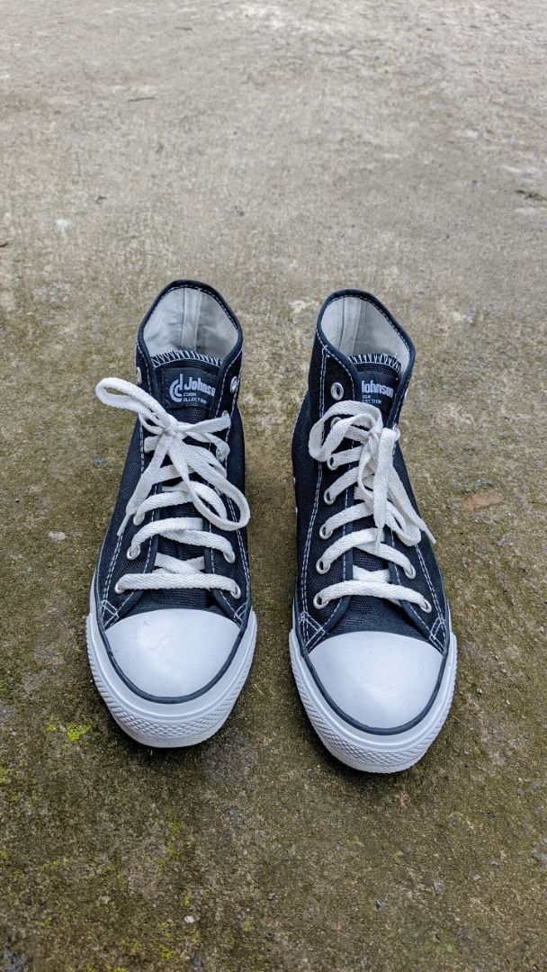 Johnson Basic HighCut (HC) Black White | Sepatu Sekolah Perempuan Laki-Laki Awet 100 Ribuan - foto 4 dari 10, duma.du