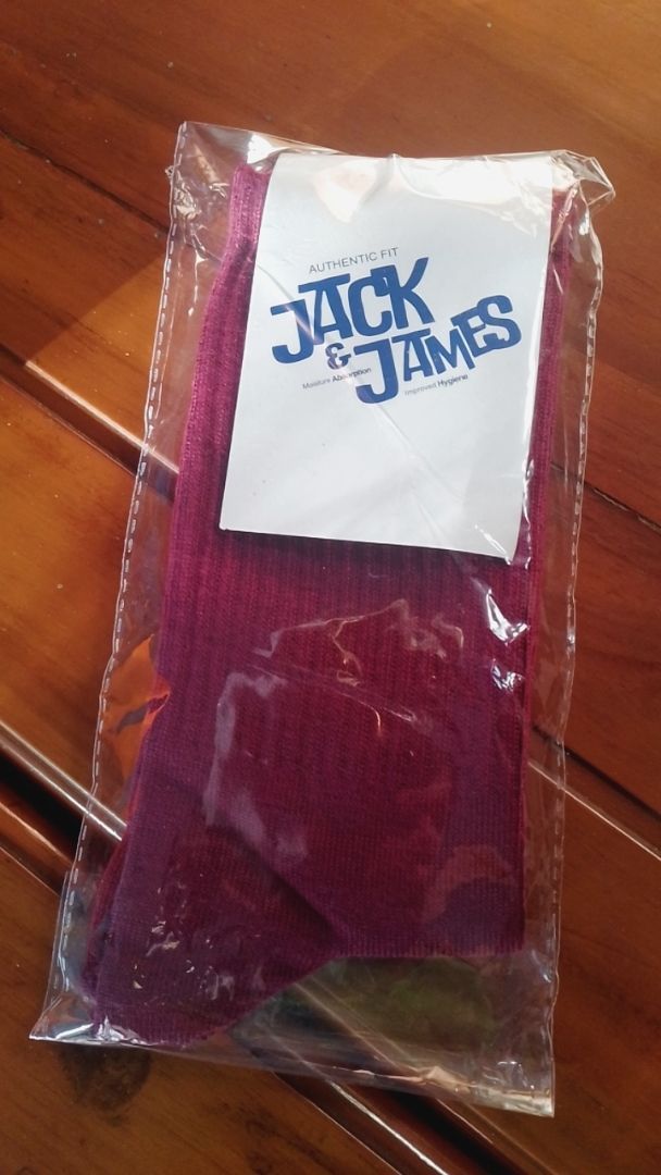 Foto ulasan pembeli silvanii.me, varian Maroon Polos, Hitam Polos