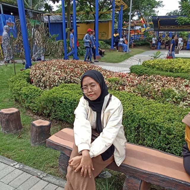 Foto ulasan pembeli nala_sarri, varian MK Abu Tua Polos