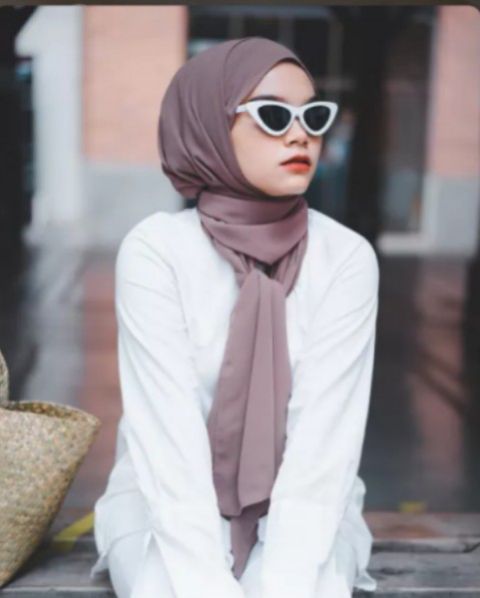 Jilbab Pashmina Dubai Oval Pet Jersey Diskon 80% - foto 2 dari 10, 7n730673gj
