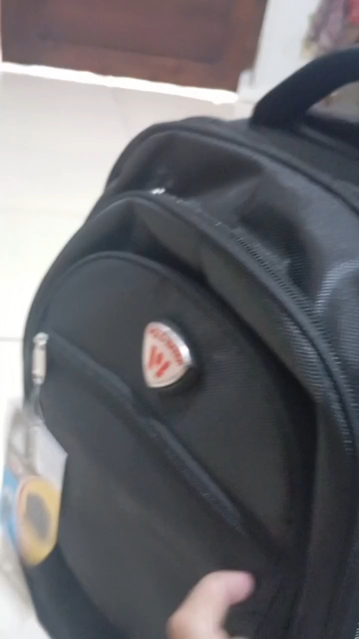 Foto ulasan pembeli dwiayunilestari123, varian HITAM PW