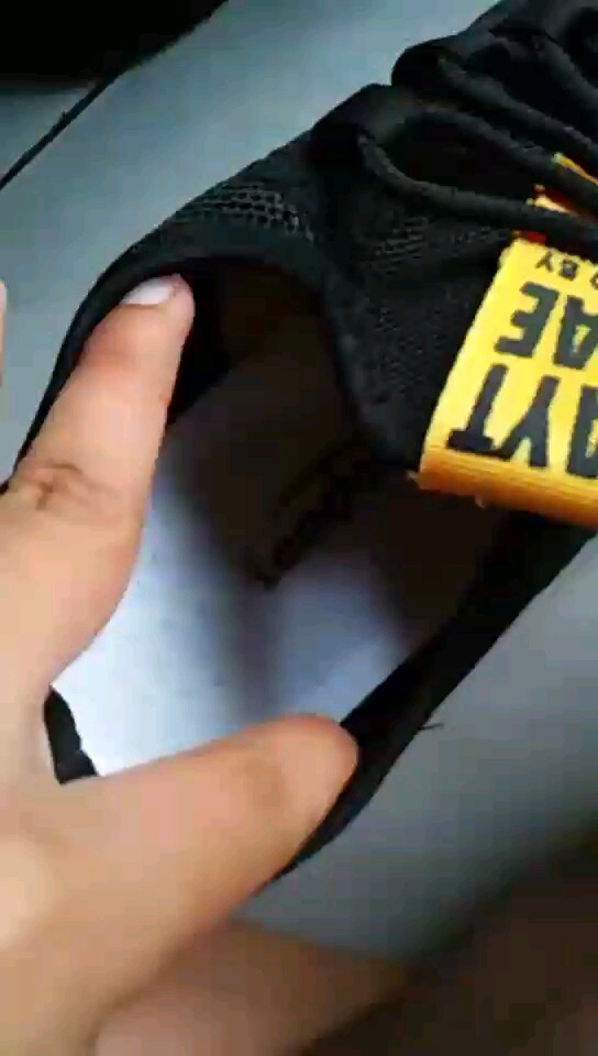Leedoo Sepatu Sneakers Pria Original Casual Sneaker Running Sport Shoes Sepatu Pria Kekinian MR112 - Foto ulasan pembeli