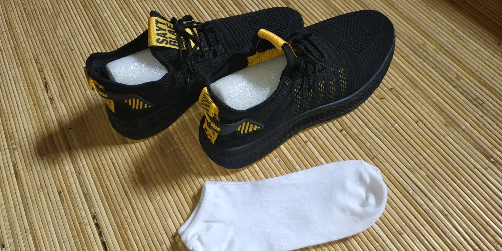 Leedoo Sepatu Sneakers Pria Original Casual Sneaker Running Sport Shoes Sepatu Pria Kekinian MR112 - Foto ulasan pembeli