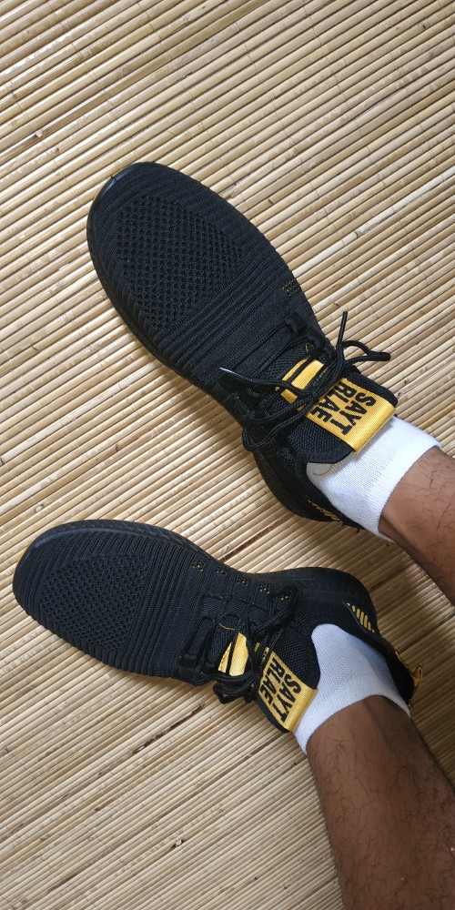 Leedoo Sepatu Sneakers Pria Original Casual Sneaker Running Sport Shoes Sepatu Pria Kekinian MR112 - Foto ulasan pembeli
