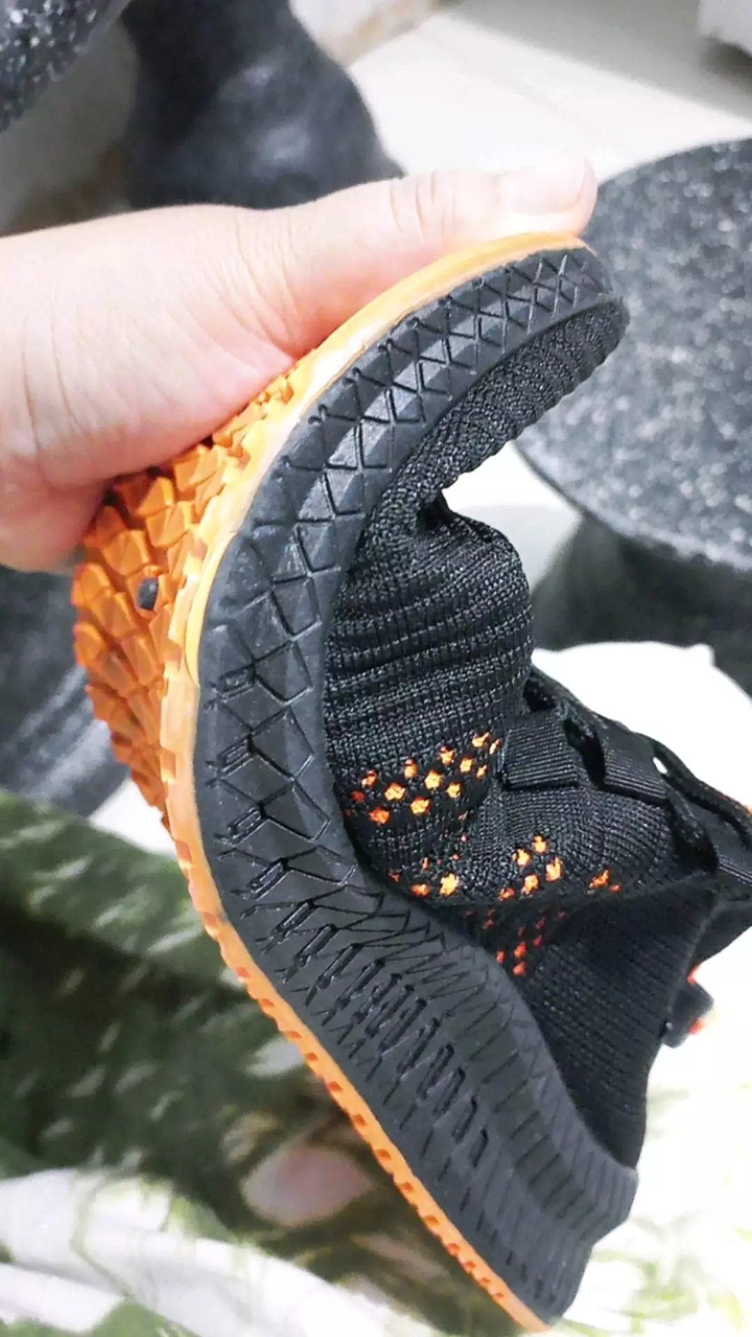 Leedoo Sepatu Sneakers Pria Original Casual Sneaker Running Sport Shoes Sepatu Pria Kekinian MR112 - Foto ulasan pembeli