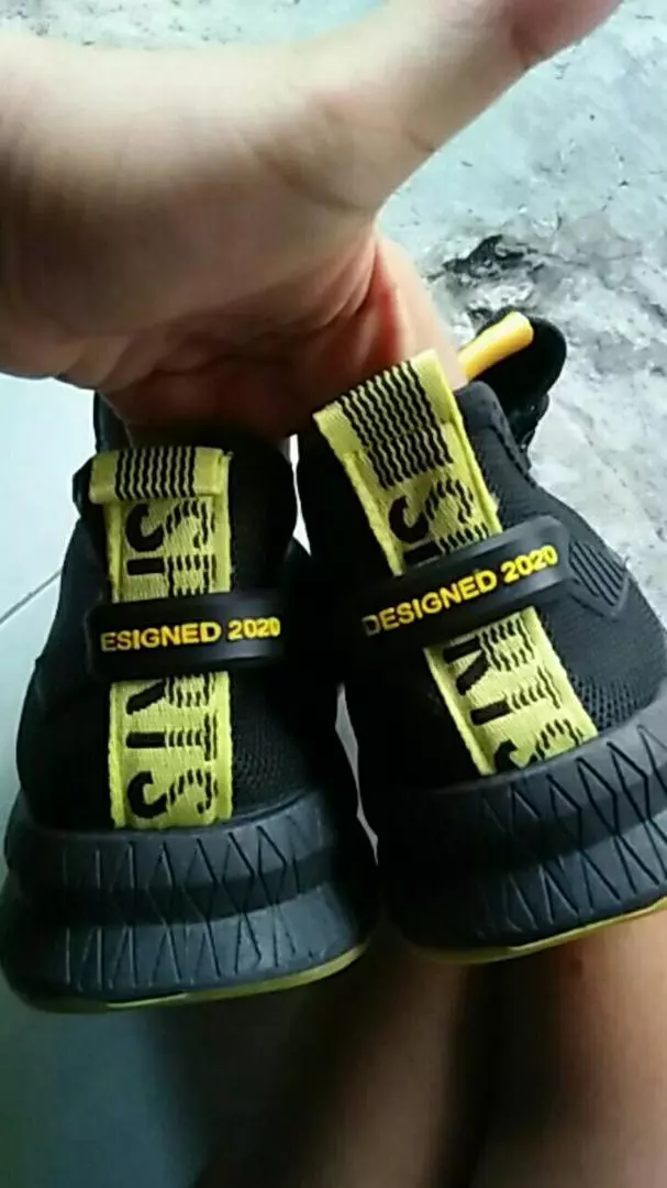 Leedoo Sepatu Sneakers Pria Original Casual Sneaker Running Sport Shoes Sepatu Pria Kekinian MR112 - Foto ulasan pembeli
