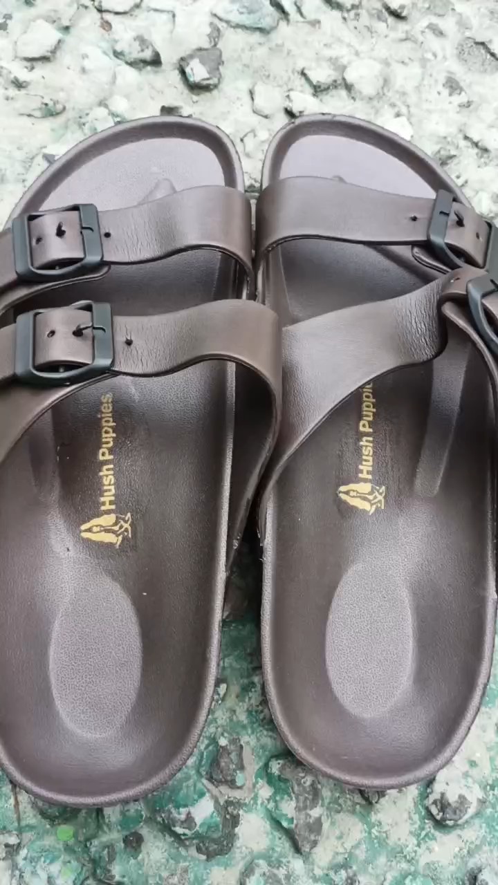 LIMITLESS Sandal Slop Pria Terbaru Sandal Cowok Slip On Strap 2 Kasual Outdoor Kekinian - Size 40-45 - Foto ulasan pembeli