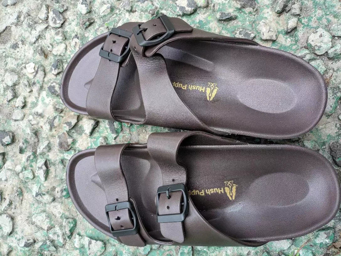 LIMITLESS Sandal Slop Pria Terbaru Sandal Cowok Slip On Strap 2 Kasual Outdoor Kekinian - Size 40-45 - Foto ulasan pembeli