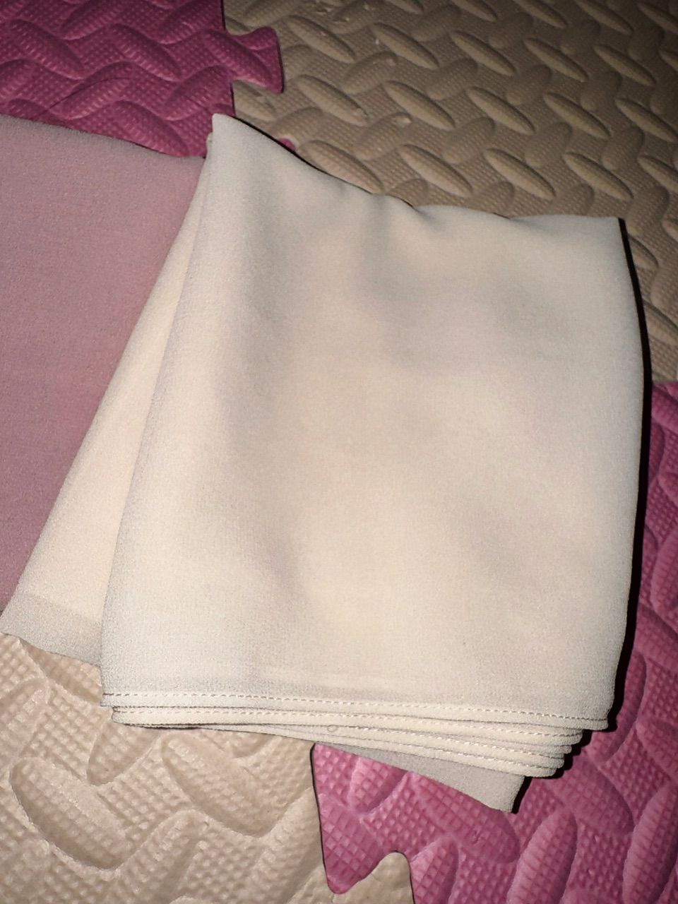 Foto ulasan pembeli g*****a, varian Buttercream,Basic (180x75)