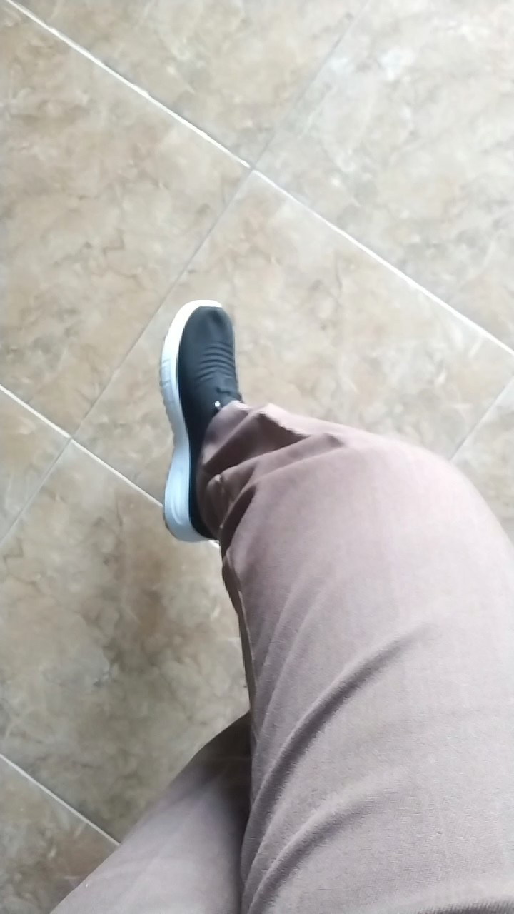 Foto ulasan pembeli w*****i, varian HITAM,39