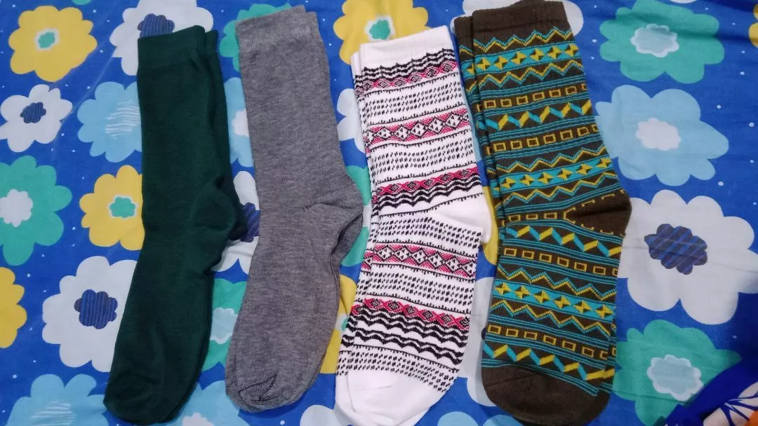 MOHAKI - Kaos Kaki Tribal Atala Series Panjang Sebetis Dewasa - Foto ulasan pembeli