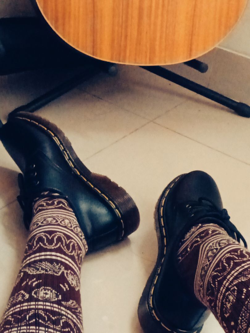 MOHAKI - Kaos Kaki Tribal Atala Series Panjang Sebetis Dewasa - Foto ulasan pembeli