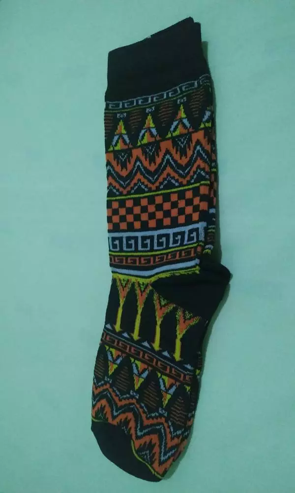 MOHAKI - Kaos Kaki Tribal Atala Series Panjang Sebetis Dewasa - Foto ulasan pembeli