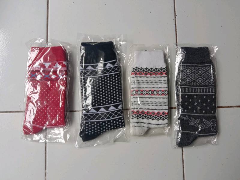 MOHAKI - Kaos Kaki Tribal Atala Series Panjang Sebetis Dewasa - Foto ulasan pembeli